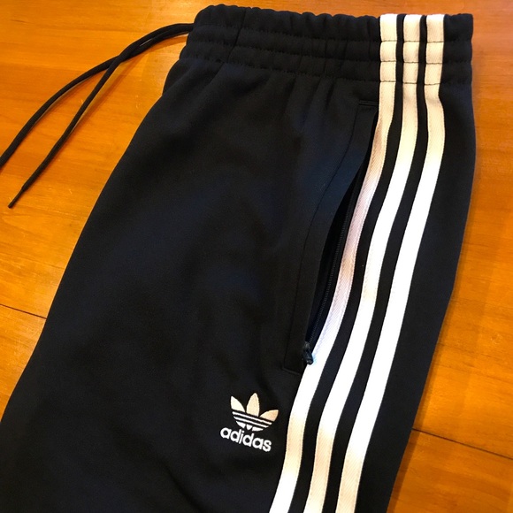 ADIDAS Primeblue Black SST Track Suit - Picture 13 of 15